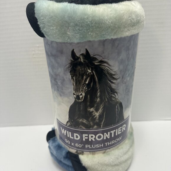 Wild Frontier Wilderness Horse Plush Throw Blanket 50X 60" - Picture 1 of 6